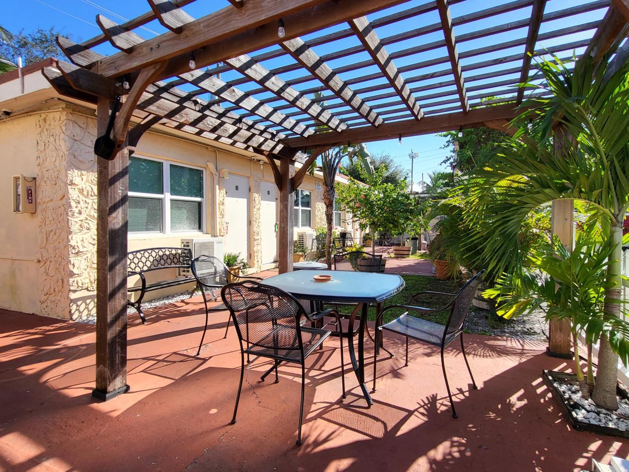 Barefoot Mailman Motel Lantana Exterior foto