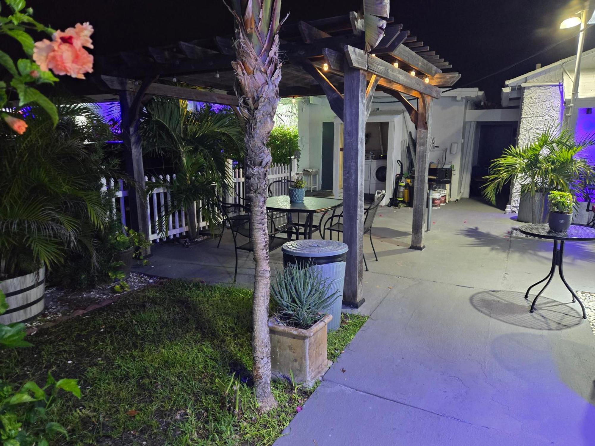 Barefoot Mailman Motel Lantana Exterior foto