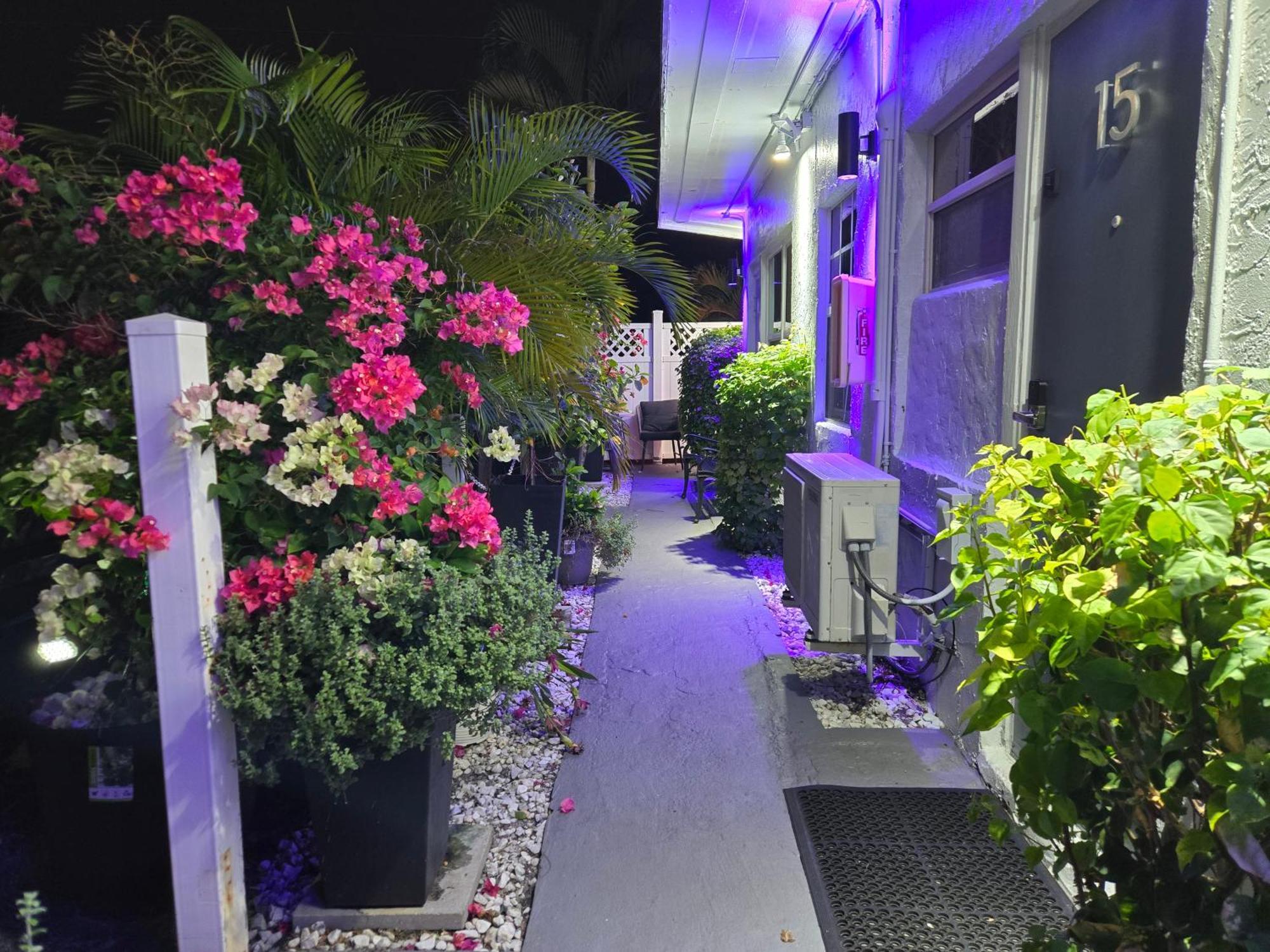 Barefoot Mailman Motel Lantana Exterior foto